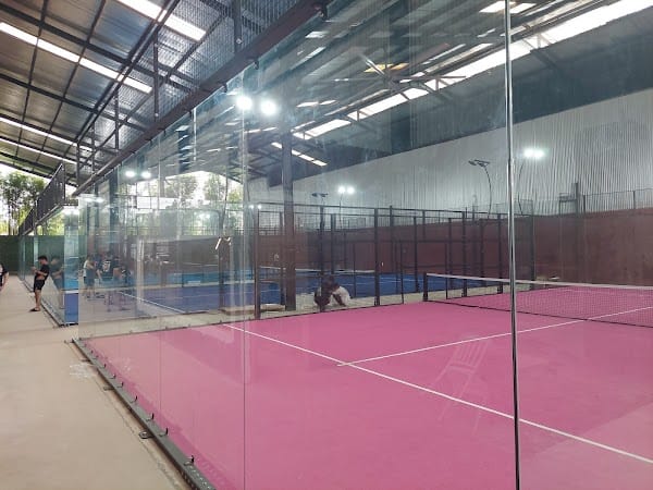 Smashpoint Sports Arena - Padel Court
