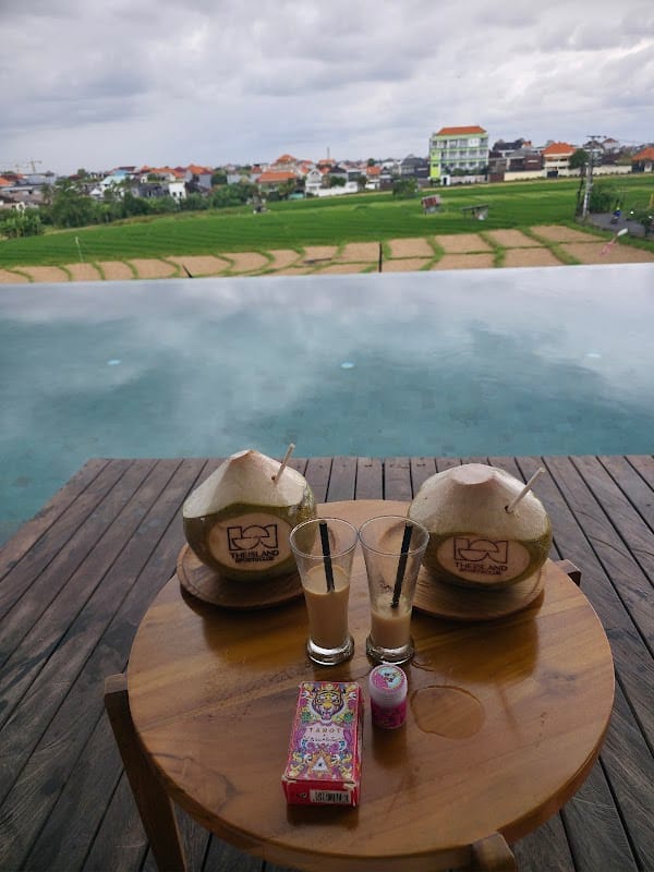 Island Sports Canggu: Padel, Tennis, Fitness & Indoor Golf