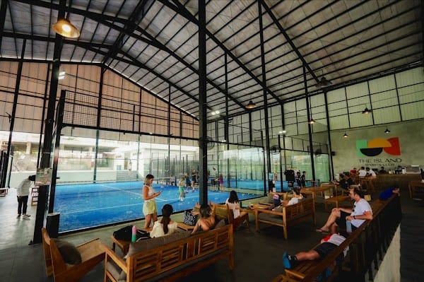 Island Sports Canggu: Padel, Tennis, Fitness & Indoor Golf