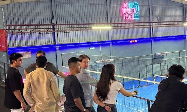 Joy Division Padel 2