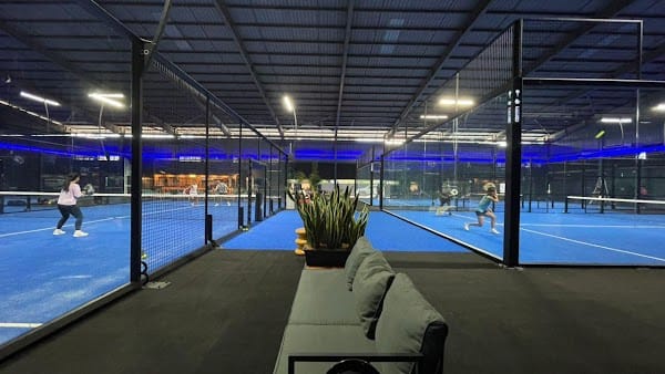 Joy Division Padel 2