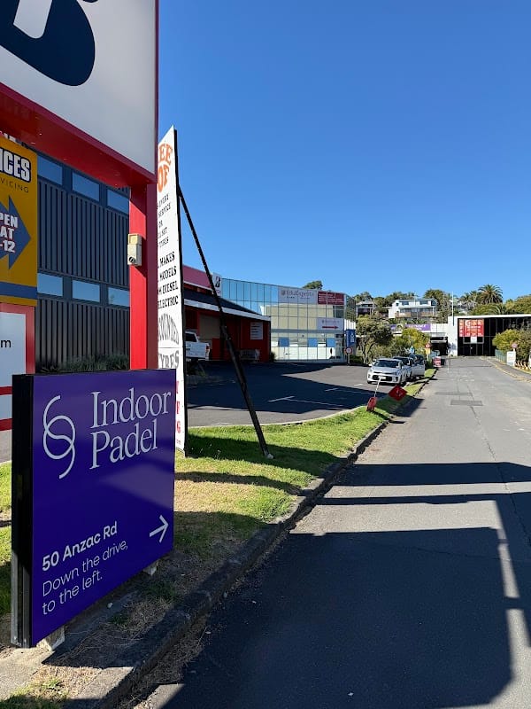 Indoor Padel Browns Bay