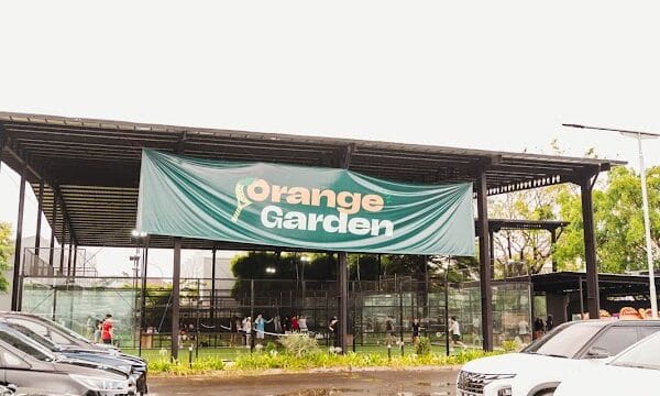 Orange Garden Padel