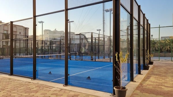 Pro padel courts