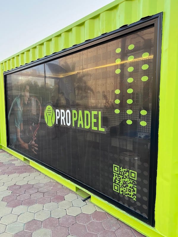 Pro padel courts