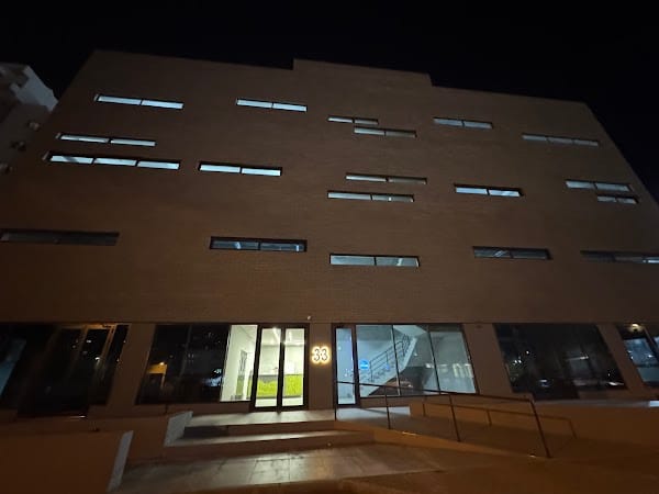 33 Tennis and Padel Kuwait