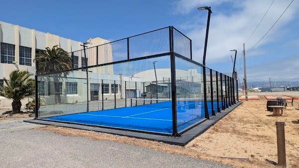 Bay Padel - Treasure Island