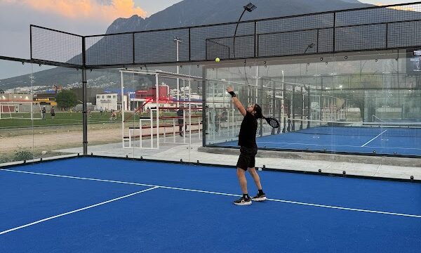 Padel - WE Sport Center/ Stadium (Canchas de Pádel y Fútbol)