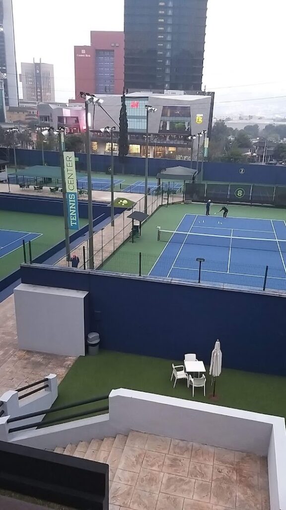 PADEL & TENNIS CENTER