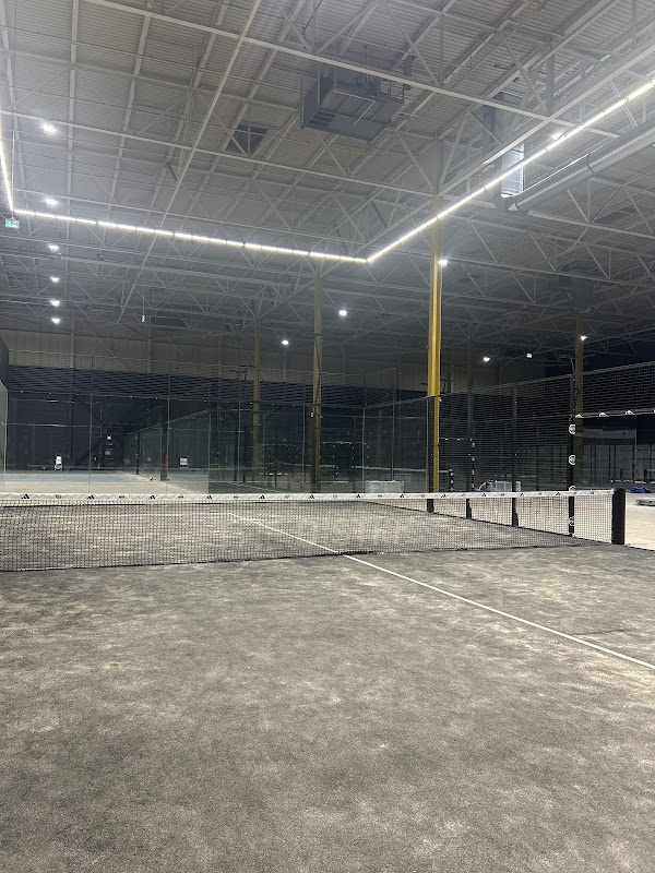 The District Padel & Pickleball Club