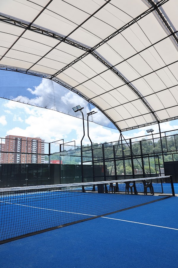 PADELHUB Premium Plaza