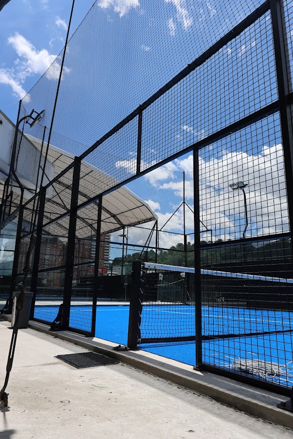 PADELHUB Premium Plaza