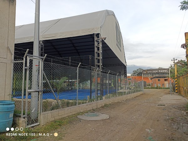 Golden Padel