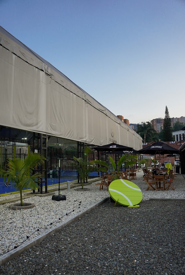 Golden Padel
