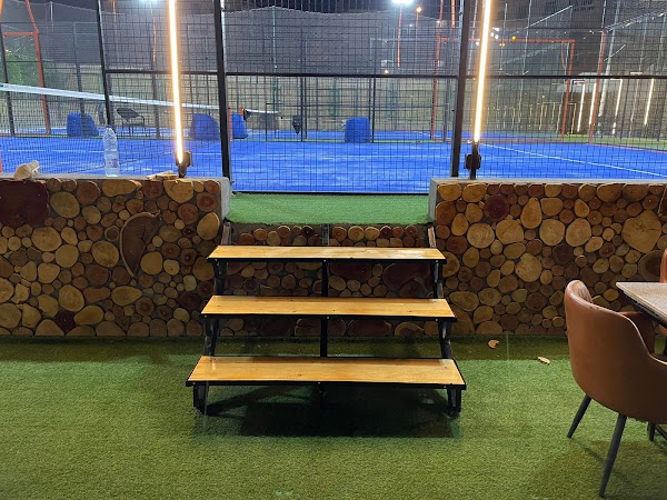 13 Padel