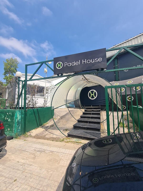 Padel House Sin el Fil