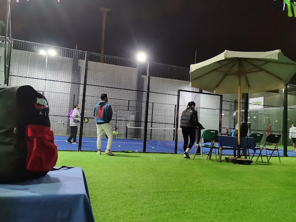 Play Padel (metropolitan)