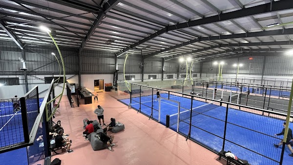 Padel House Zalka