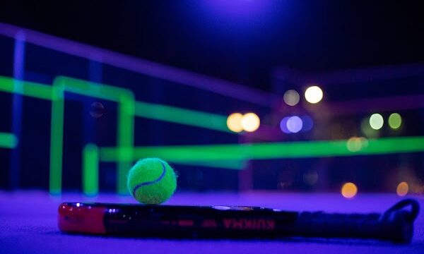Neon Padel
