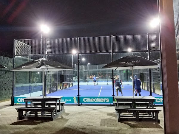 Padel Craze Bluff 1