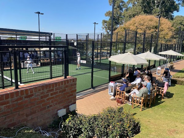Padel and Social Club James and Ethel Gray 4