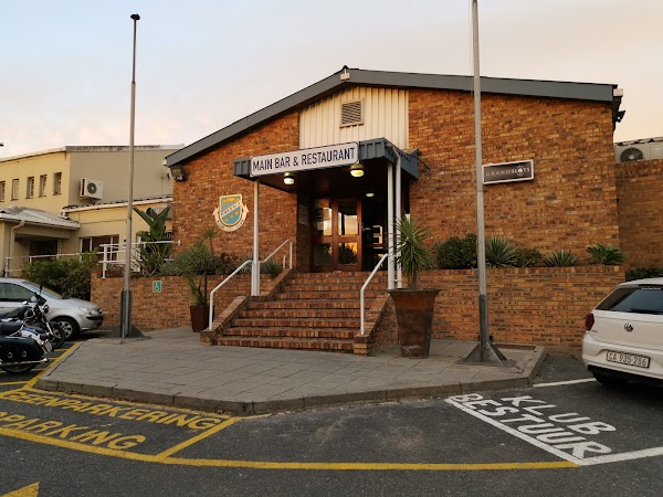 Oakdale Club / Klub 3