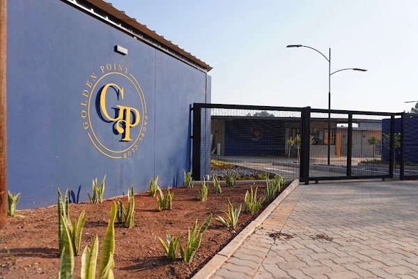Golden Point Padel Club 1